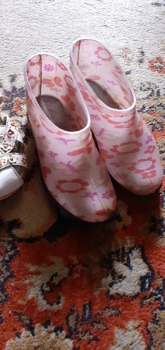 Обувь на девочку