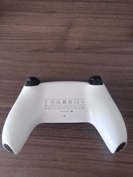 Playstation 5 +ufc5