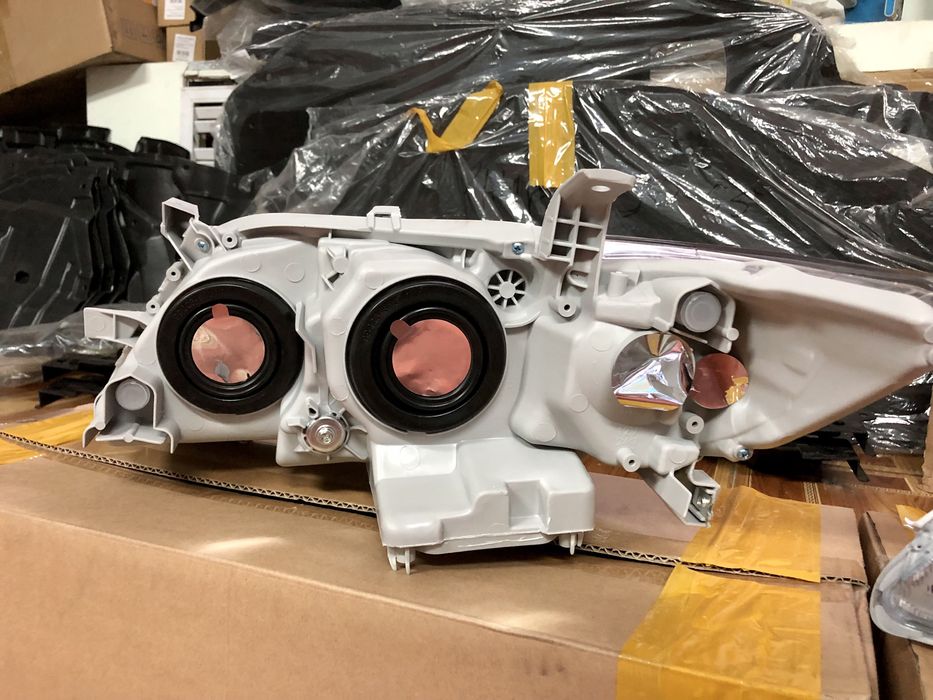 Фары Камри 40 SE Американец