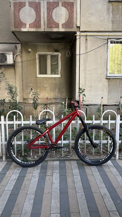 Bicicleta dirt jumper Octane One