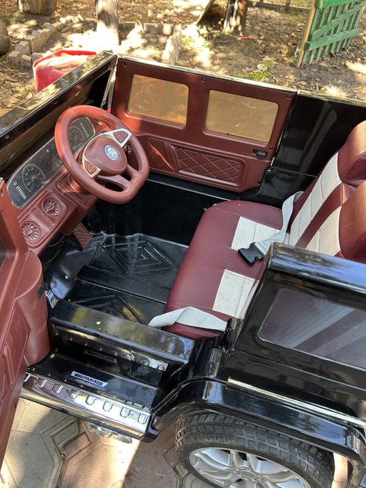 Детский электромобиль