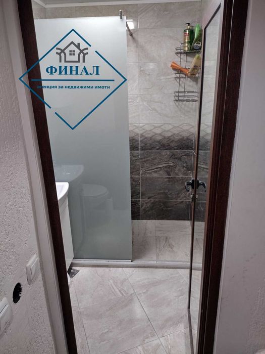 Продава се Двустаен апартамент в Шумен, Боян Българанов 2 - 64 кв.м за 1594 €/кв.м - Снимка #12