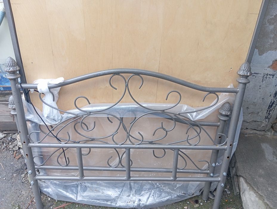 Продам кровать металлическая