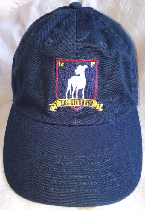 Бейзболна шапка от сериала „Тед Ласо“