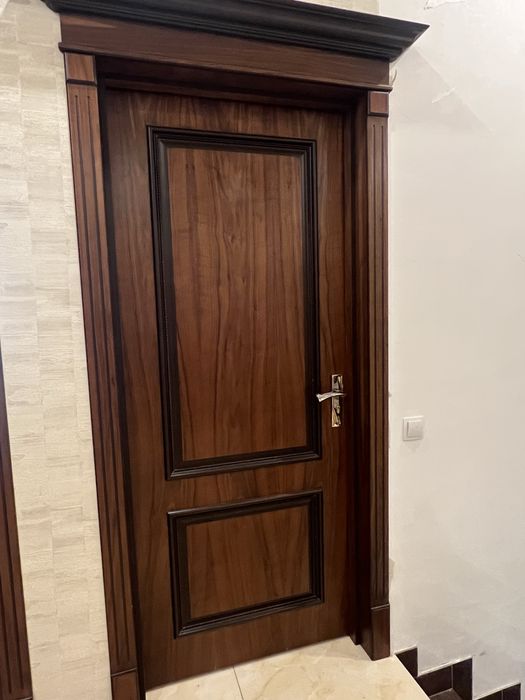 Продаются деревянные двери для дома