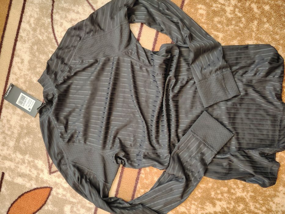 Дамско горно и долно термобельо  Craft extreme wind stopper