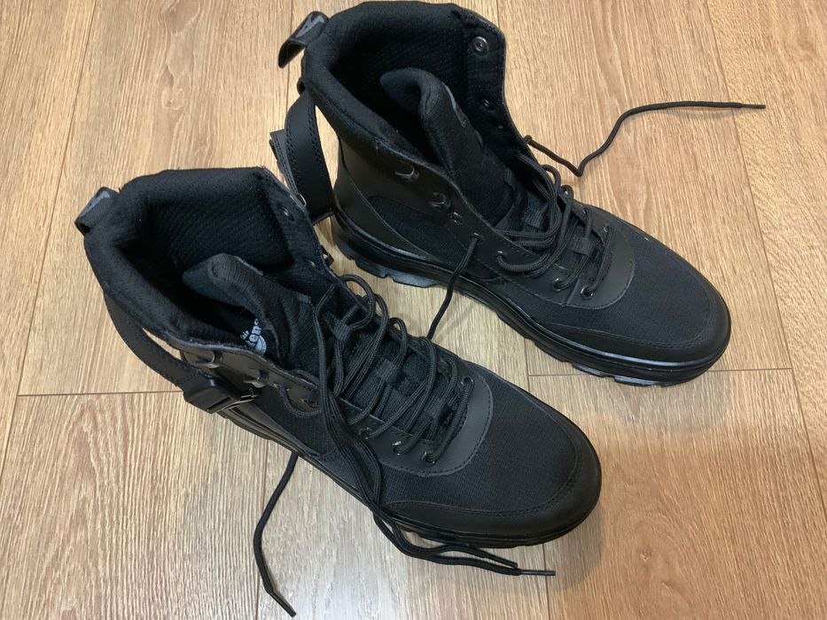 Dr Martens-оригинални обувки 44 номер