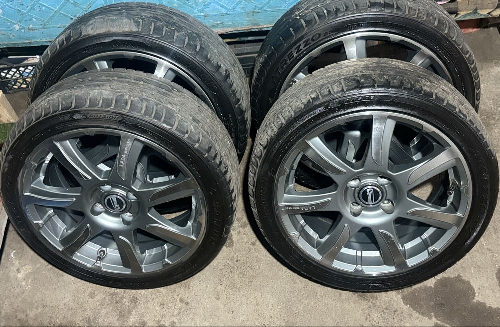 Продам диски с резиной R16
