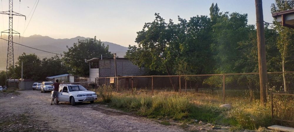 11 sotiq yer sotiladi