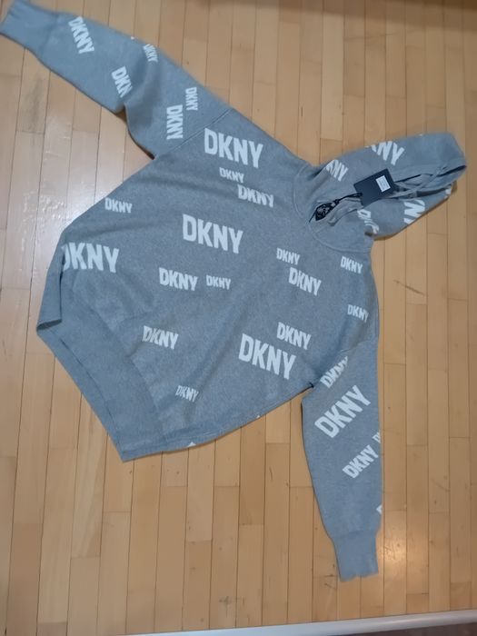 Модерна топла блуза