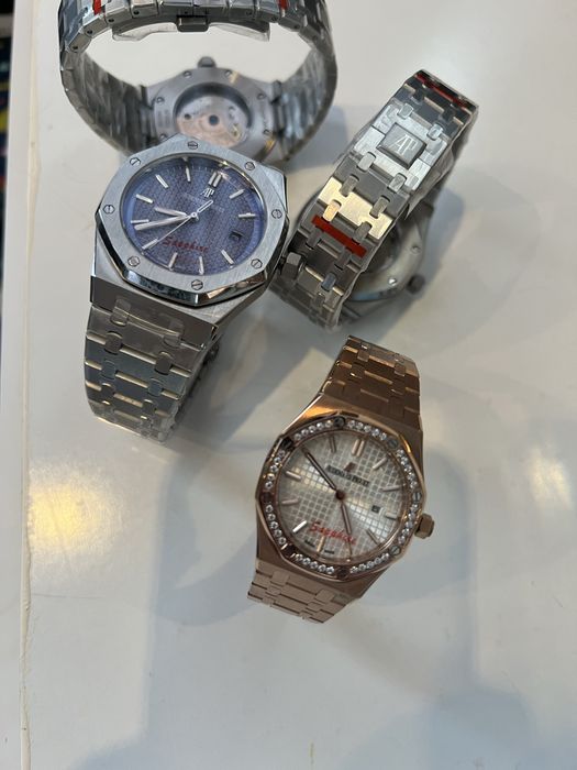 Мъжки и дамски часовници AP