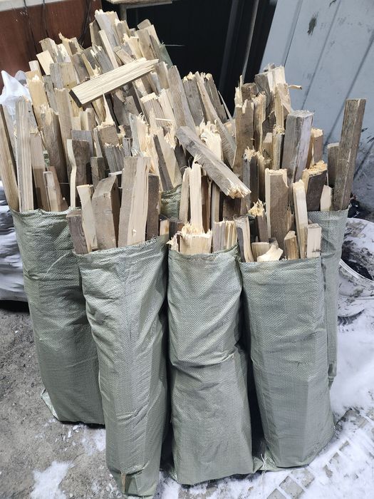 Дрова в мешках рейки