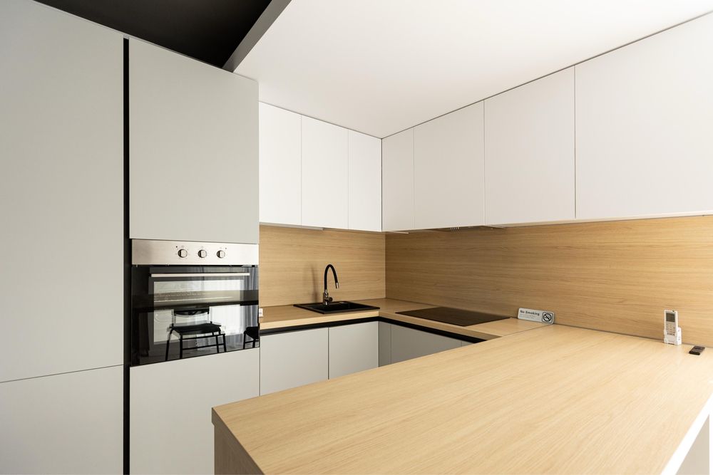 Apartament de închiriat – locație ultracentrală, finisaje moderne