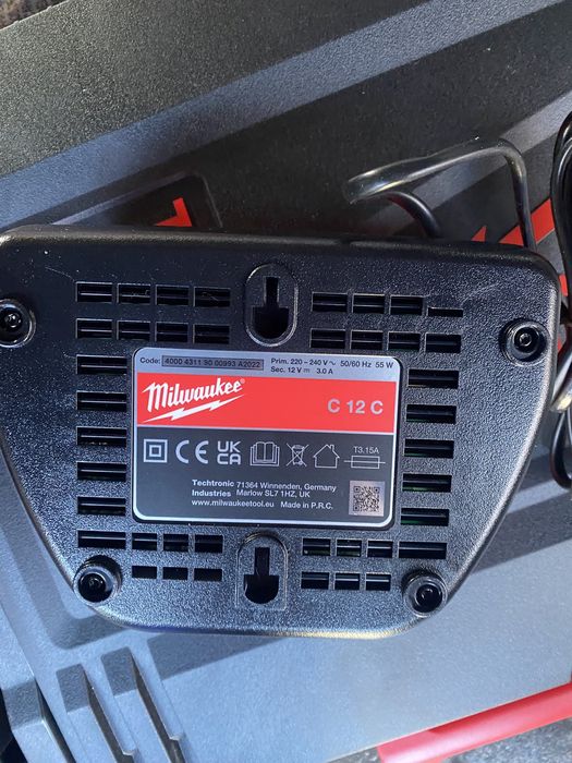 Импакт 18М и Батерии Milwaukee 18M 5Am