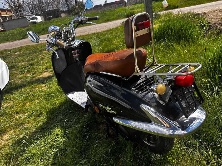 Scuter Retro/Cruiser Olanda – Stare Excelentă, Doar 8400 km!