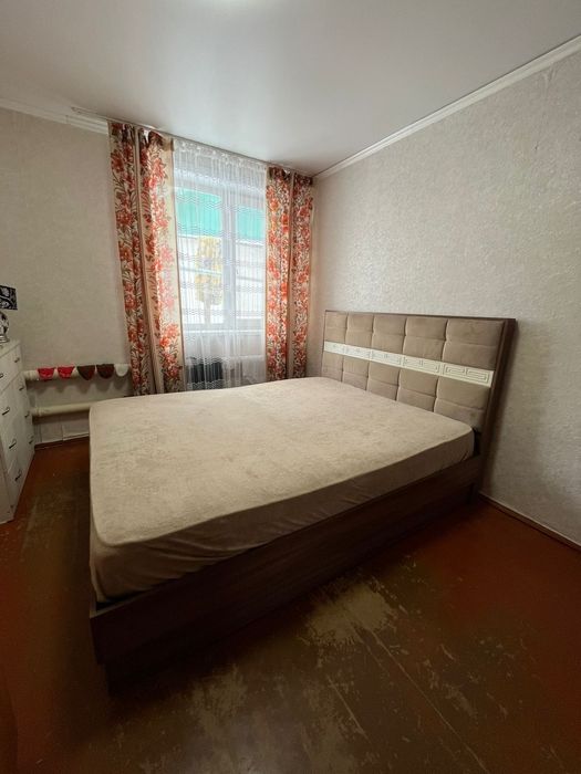 Продам кровать с матрасом все вместе