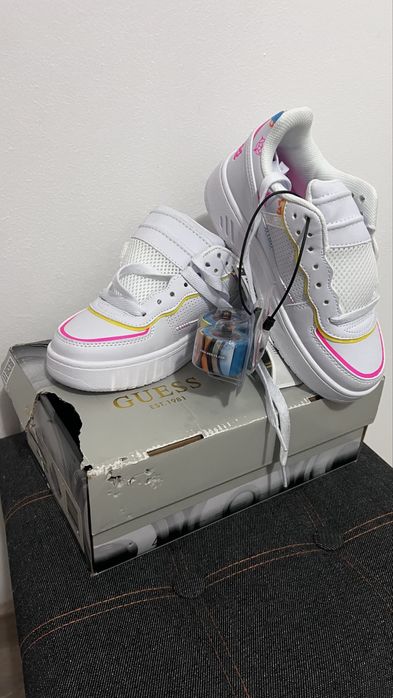 Sneakers  cu role Heelys X Guess copii