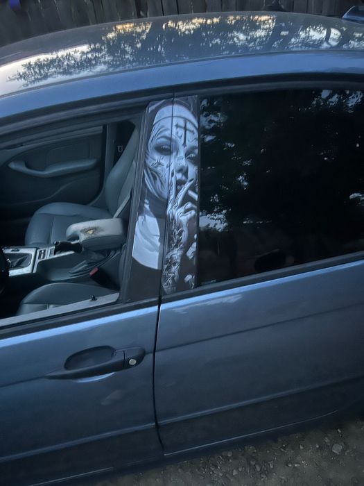 Vând BMW 318i in stare perfectă