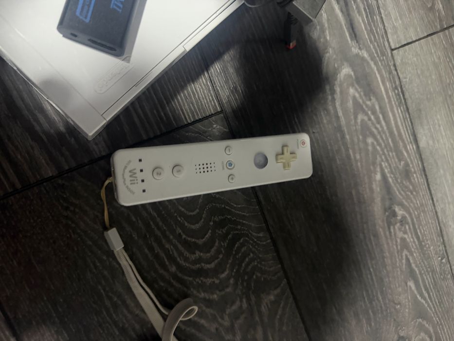 nintedo wii cu 2 knuckle si o maneta