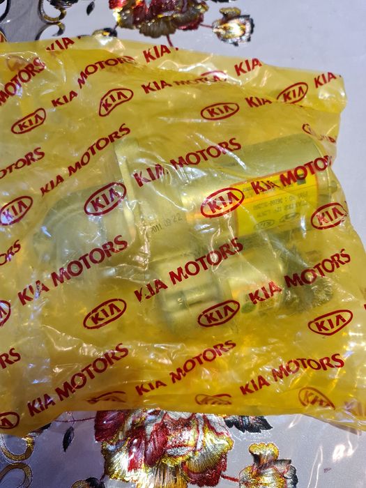 Продам стартер Kia Sorento, Hyundai Santa Fe 2012