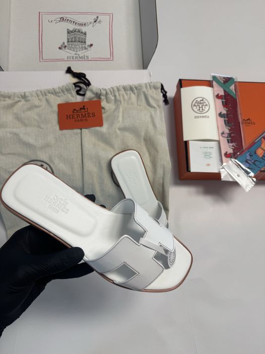 *PREMIUM* Papuci Hermès , Full Box, Mărimi 35/41 , 100% Piele Naturală