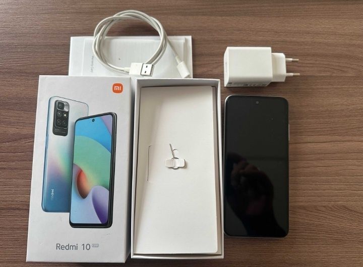 Смартфон Xiaomi Redmi 10 4 ГБ/128 ГБ