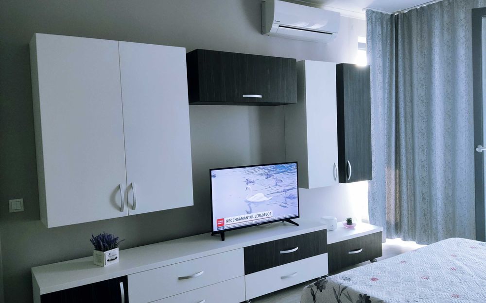 Închiriez apartament