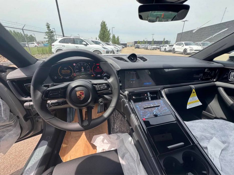 Porsche Panamera 4 E Hybrid 2026 new