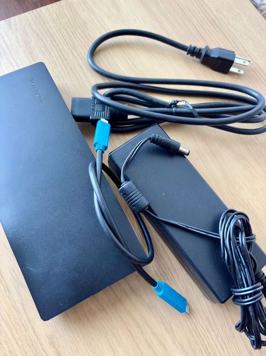 Kensington - Laptop Docking Station