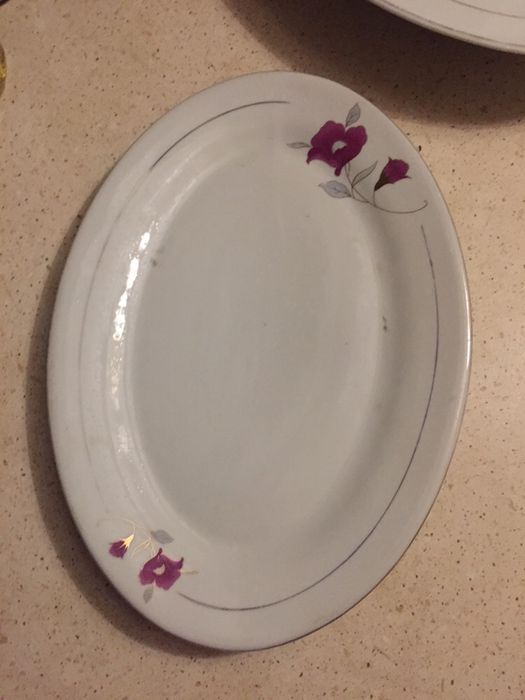 Овальные тараелки