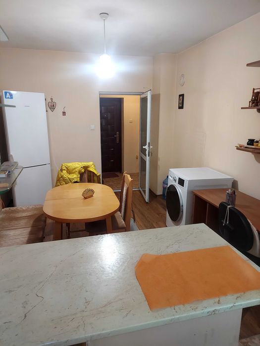 Отдавам под наем Гарсониера