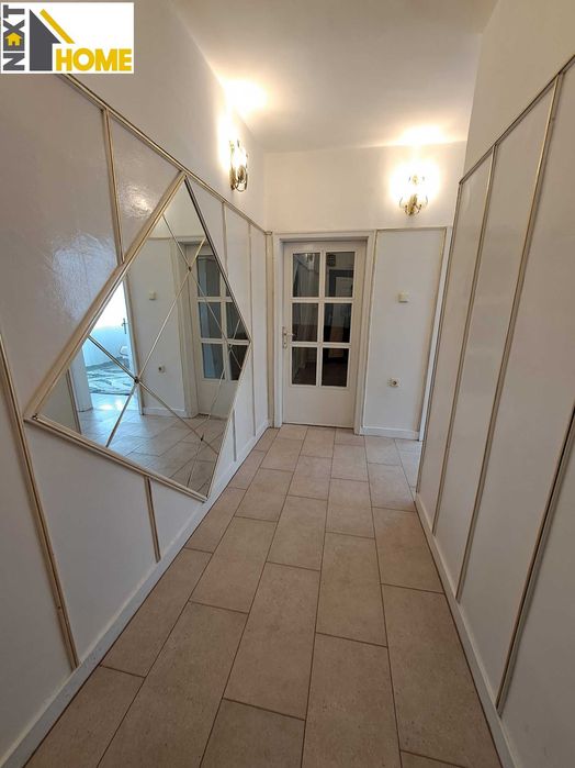 Просторен двустаен апартамент с ГАРАЖ