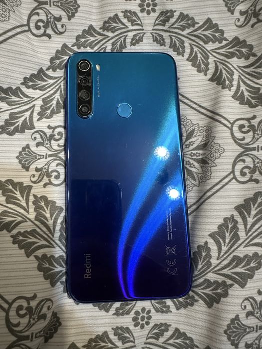 Телефон Redmi note 8