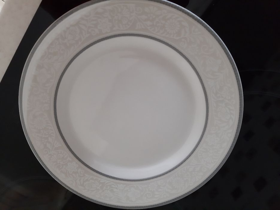 Сервис чайно-столовый 105 предметов