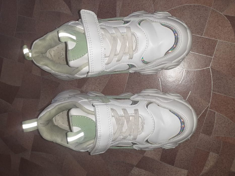 Кроссовки 34-35р