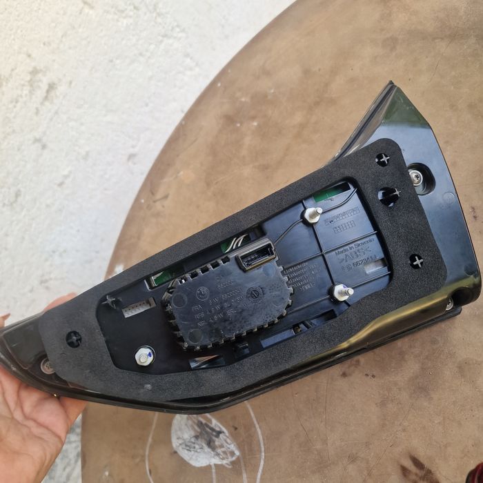 BMW 5 LCI G31 ляв стоп