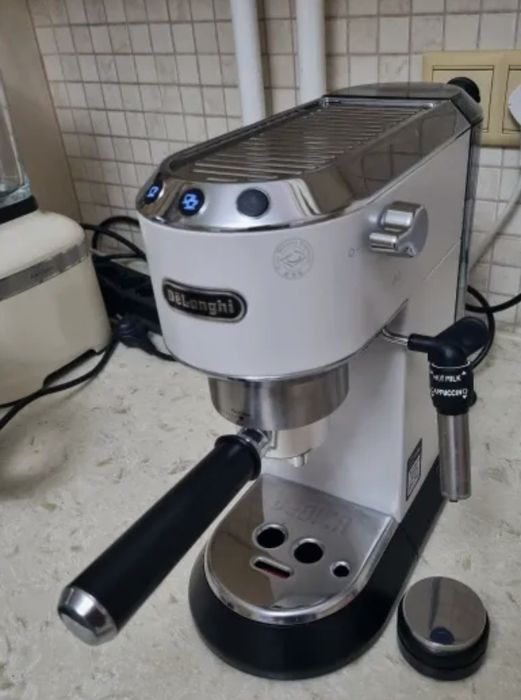 Кофеварка рожковая DeLonghi EC685.W | Высшее качество | Гарантия 
Кофе