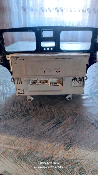 Авто магнитола.  На  Lexus  ec 330.