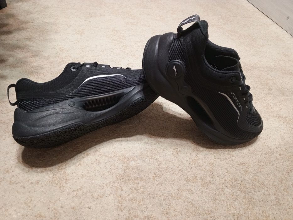 Новые кроссы Li ning, 45-46 размер, оригинал