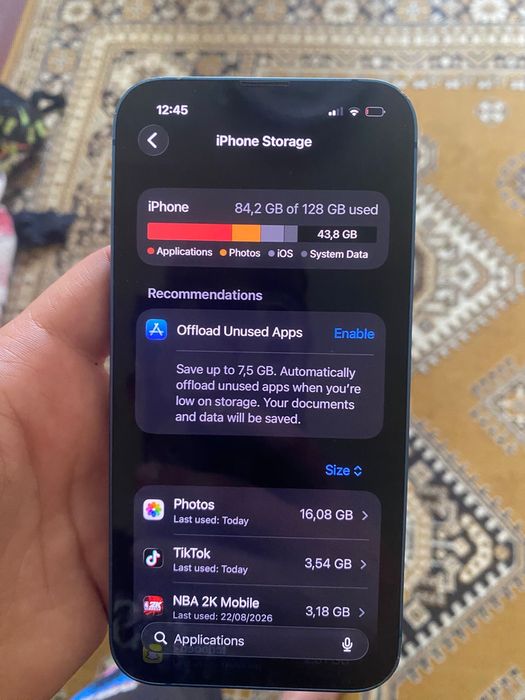 Vand iPhone13 bun