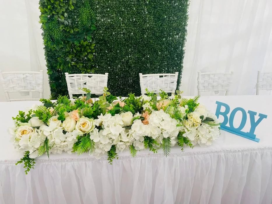 Corturi de inchiriat/ Corturi complet utilate