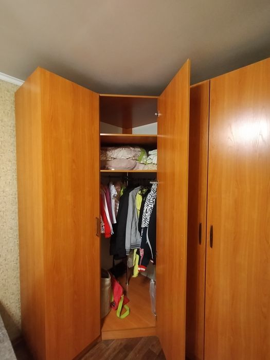 Продам Шкаф Угловой