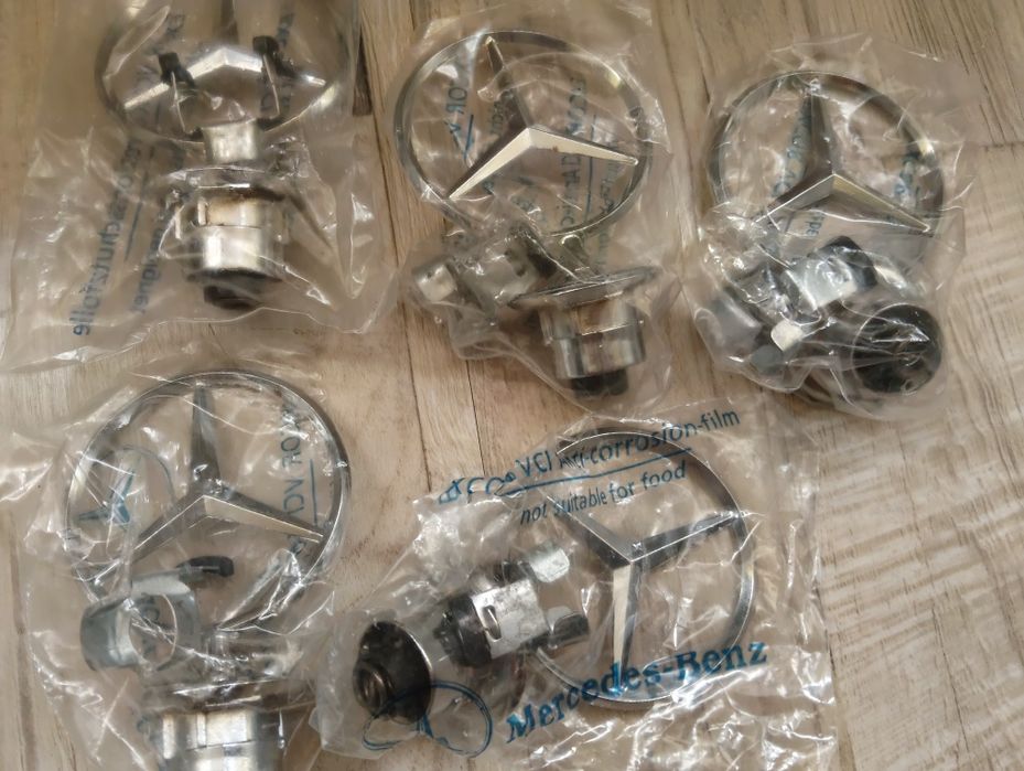 Емблема Мерцедес