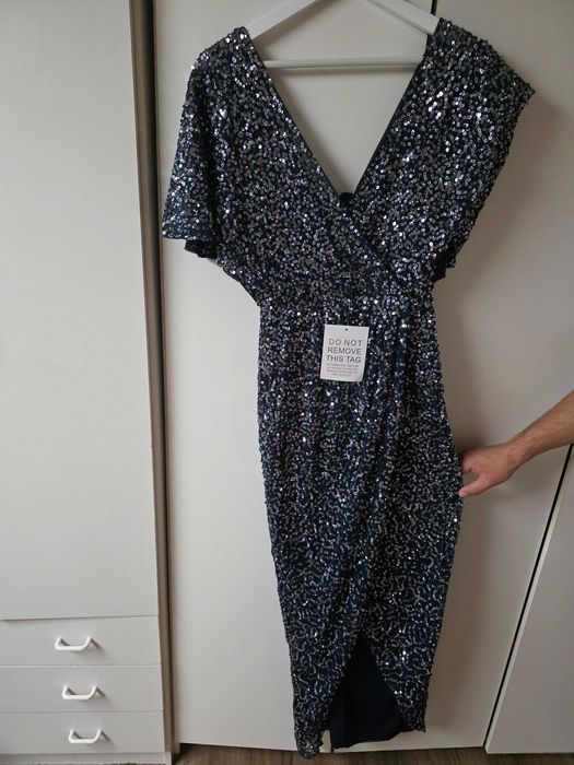 Rochie lunga eleganta. Noua, cu eticheta