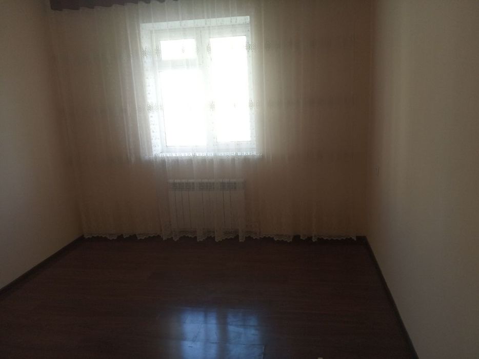 Yangi uylar  Guliston 6-mavzeda 4/3/7