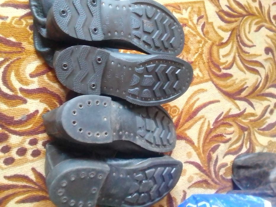 Сапоги кирзовые .ботинки