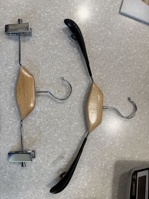 Вешалка для брюк и юбок