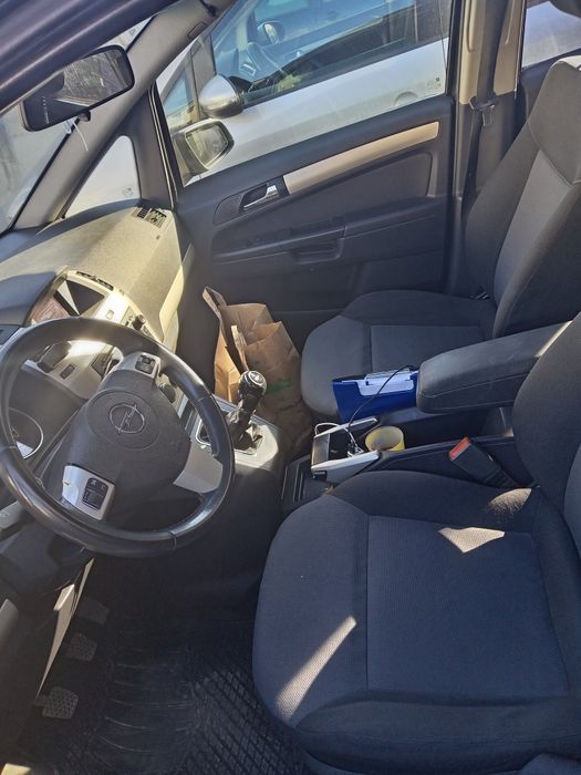 Opel Zafira B 1.7 cdti  2009.