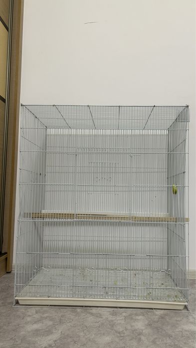 Продаю клетку для попугаев либо дом.питомцев