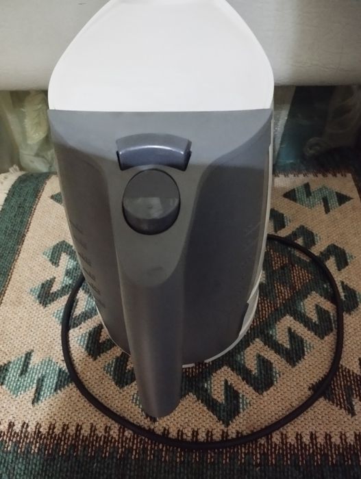 Электрический  чайник.